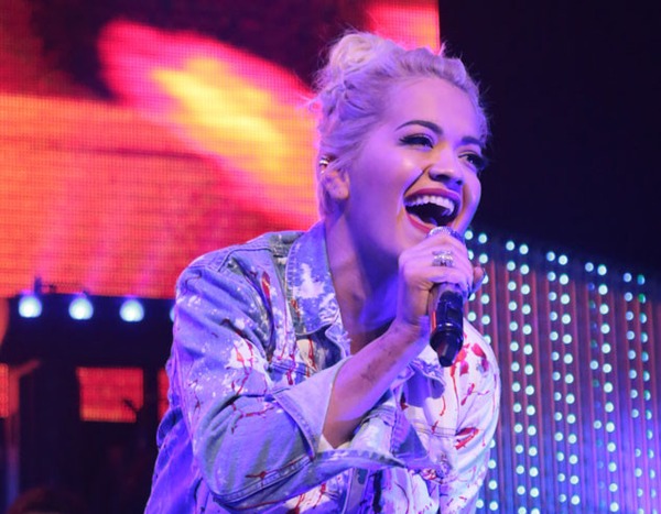Rita Ora from Musicians Performing Live on Stage | E! News